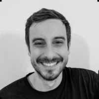 Alejandro Palma headshot