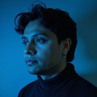 Enrique Lopez headshot